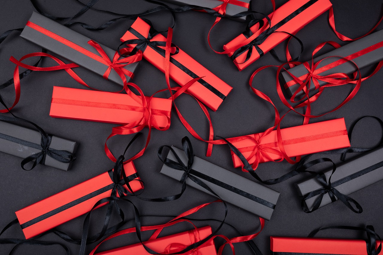 découvrez notre sélection de cadeaux uniques qui étonneront vos proches ! que ce soit pour un anniversaire, un mariage ou toute autre occasion spéciale, trouvez l'inspiration parmi nos idées originales et personnalisées.